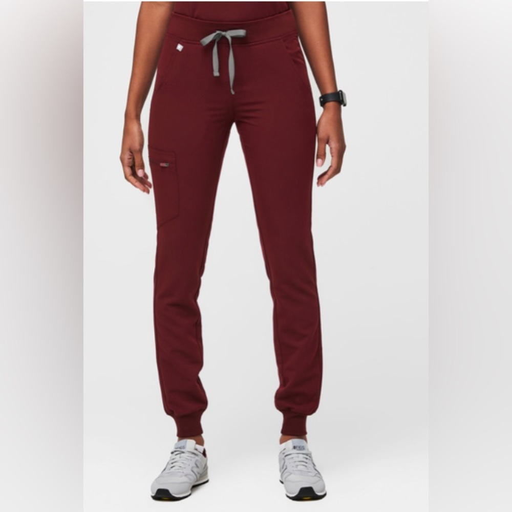 FIGS Zamora Jogger Scrub Pants Burgundy Size Small